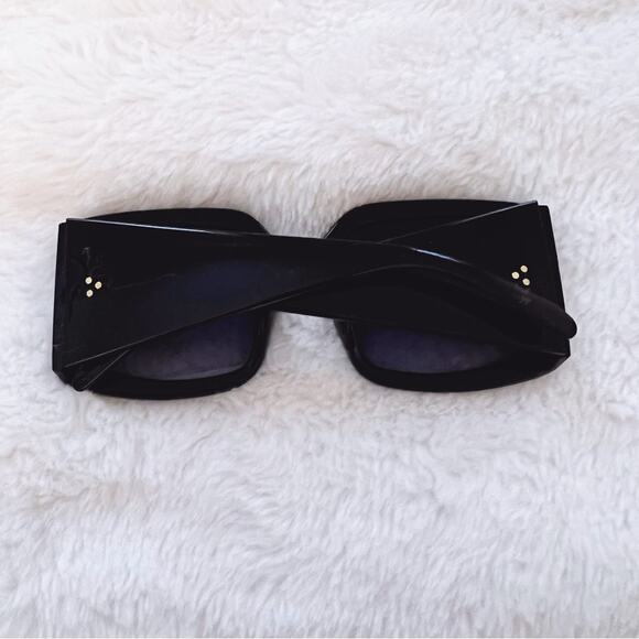 Fiona Black Oversized Rectangle Thick Sunglasses - Picture 9 of 12